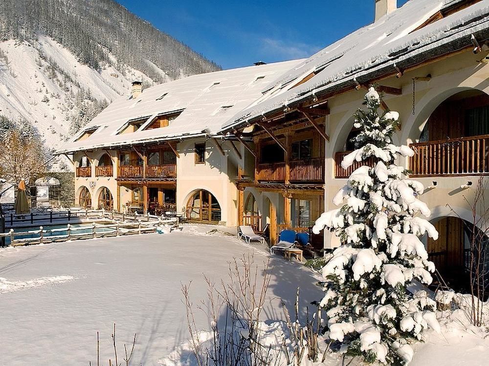 Hotel & Spa La Ferme De L'Izoard Арвию Екстериор снимка