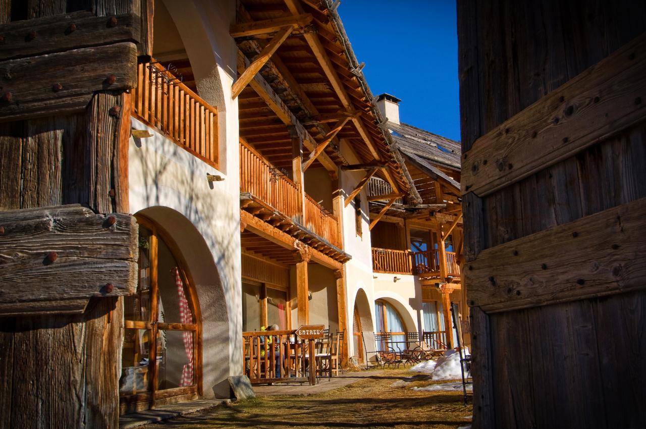 Hotel & Spa La Ferme De L'Izoard Арвию Екстериор снимка