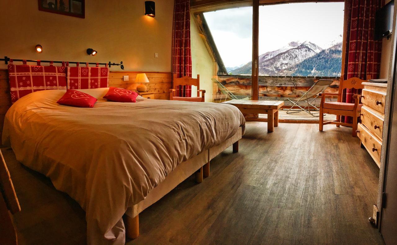Hotel & Spa La Ferme De L'Izoard Арвию Екстериор снимка