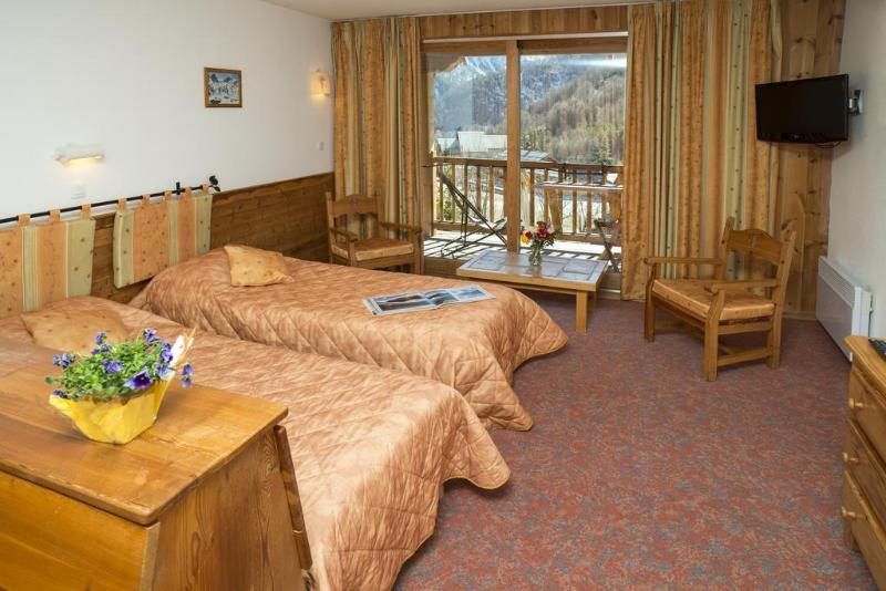Hotel & Spa La Ferme De L'Izoard Арвию Екстериор снимка